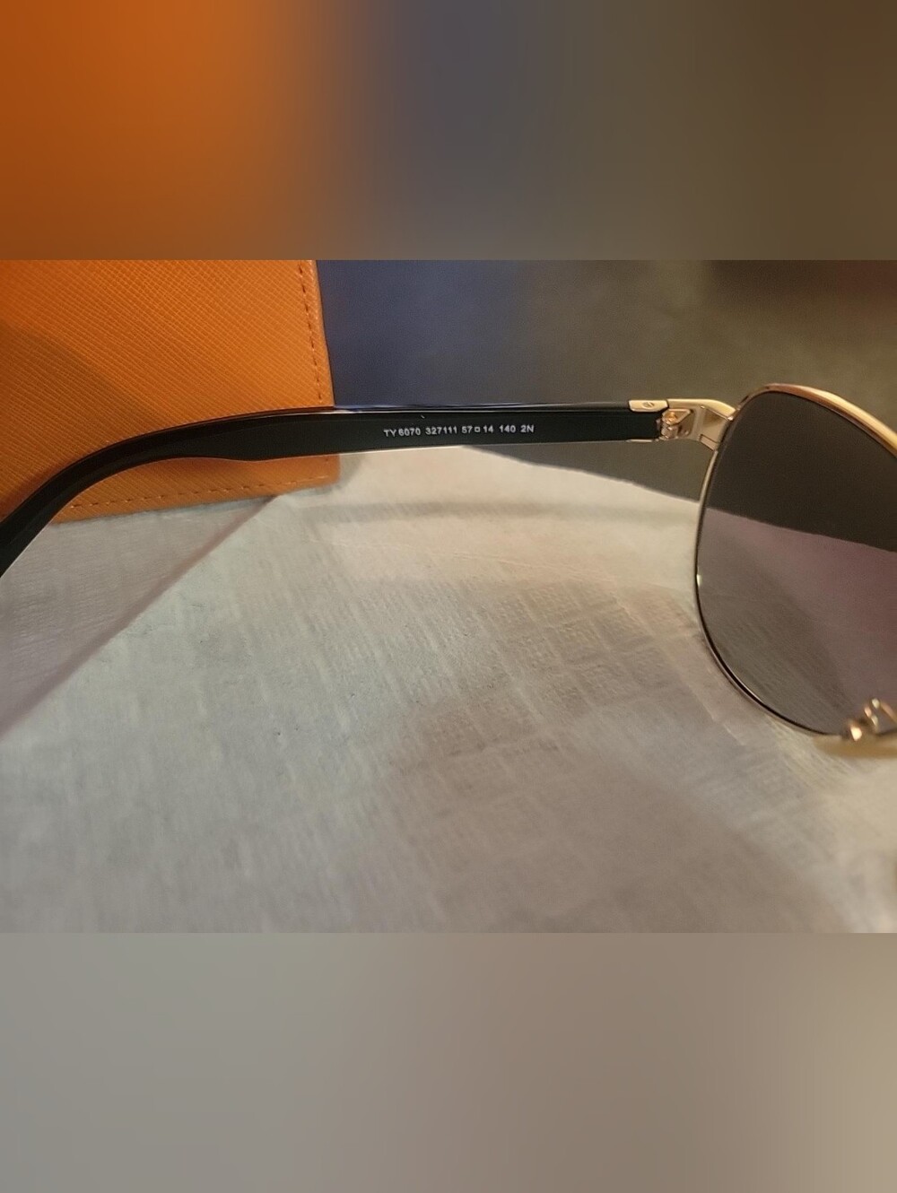 Tory Burch Gold Frame Aviator Sunglasses with Orange Case - Picture 4 of 6